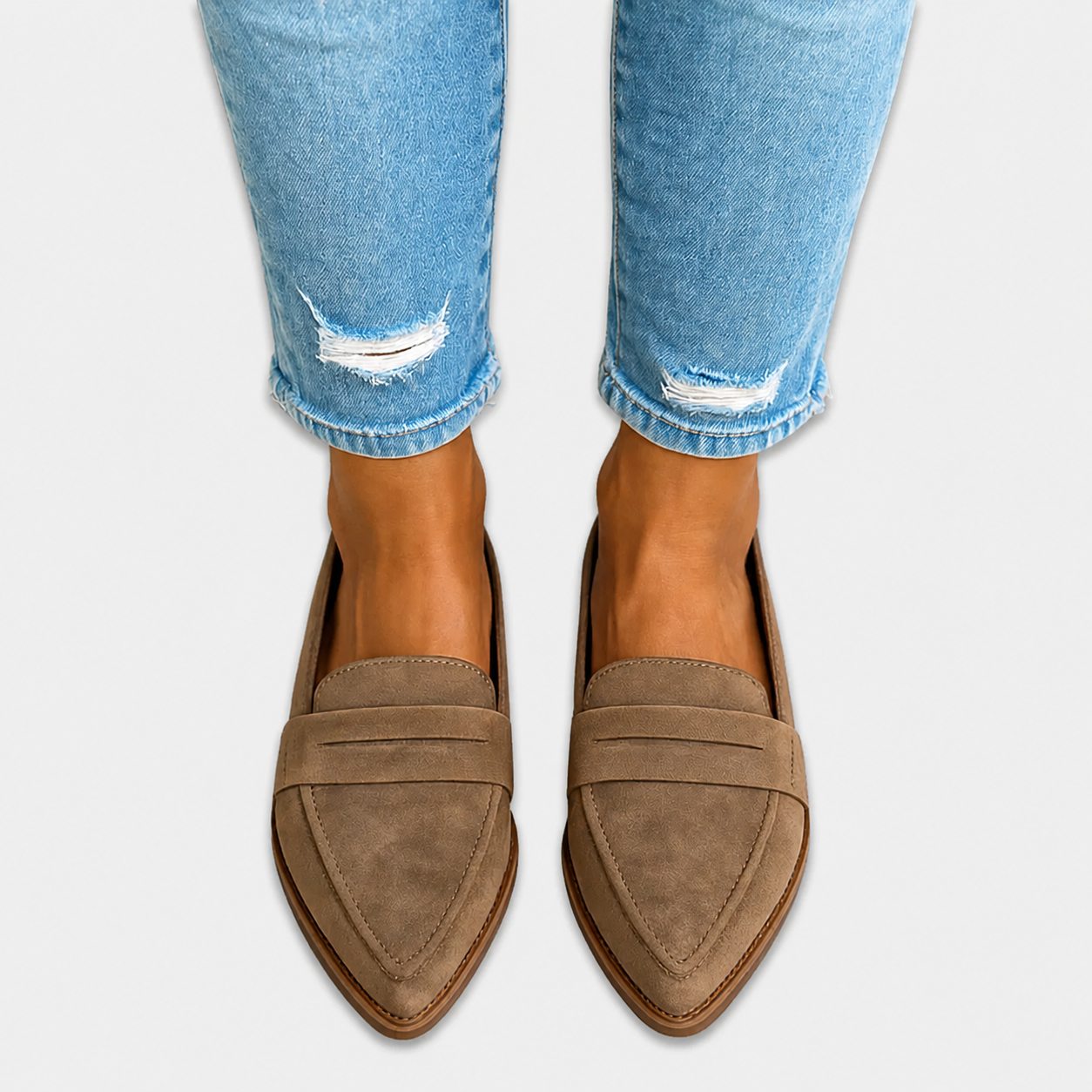 Nazaria™ | Mocasín de ante con punta fina