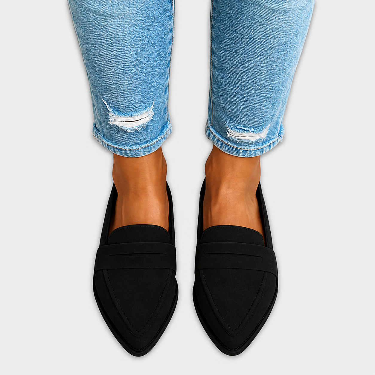 Nazaria™ | Mocasín de ante con punta fina
