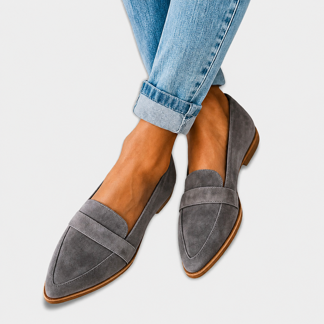 Nazaria™ | Mocasín de ante con punta fina