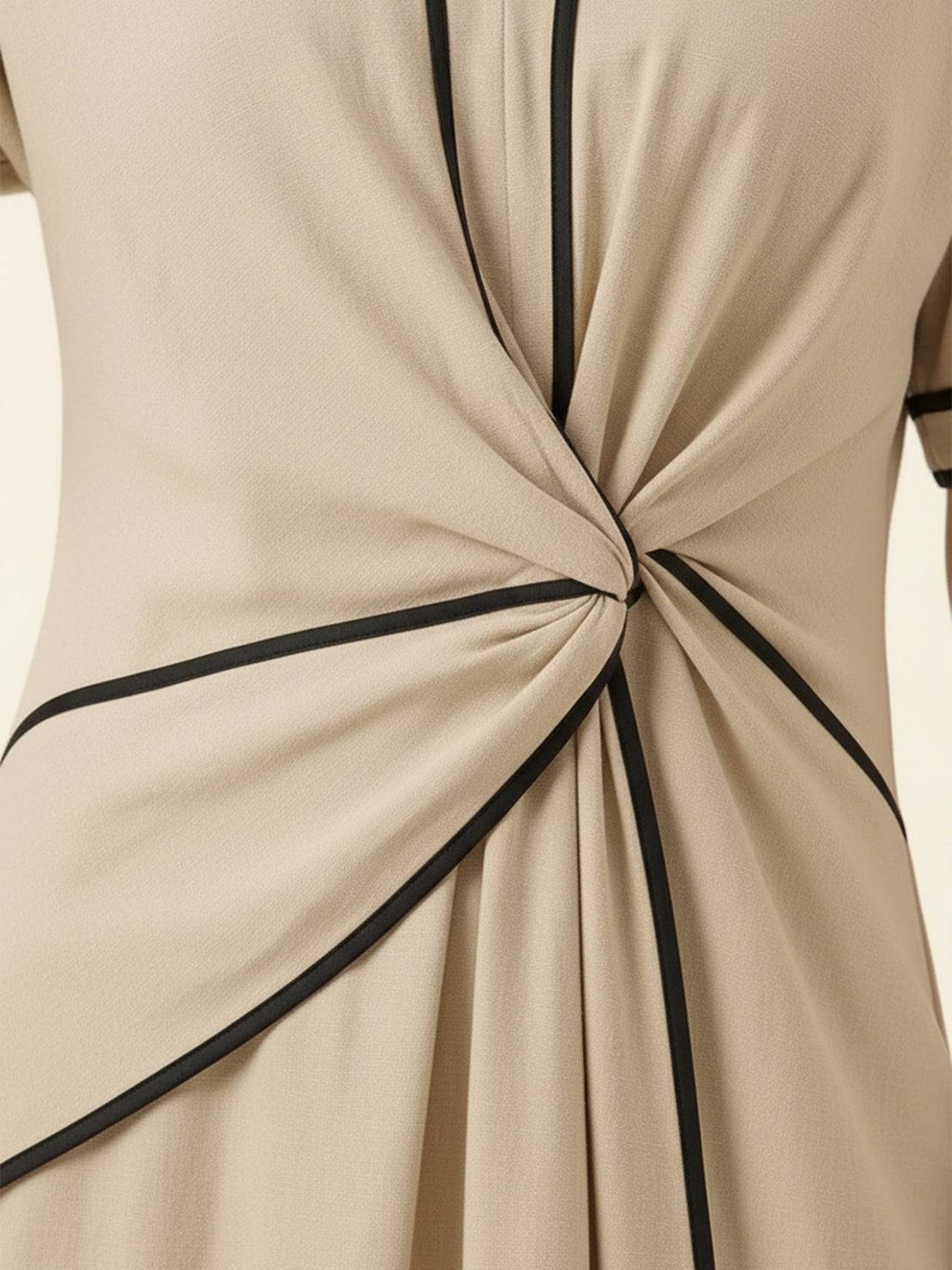 Vestido maxi de cintura anudada y caída fluida