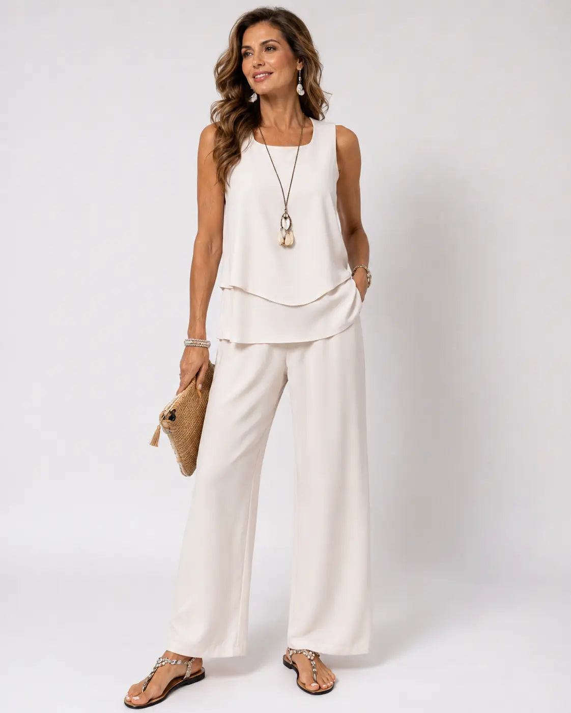 Leandra™ | Conjunto crema satinado: top en capas y pantalón