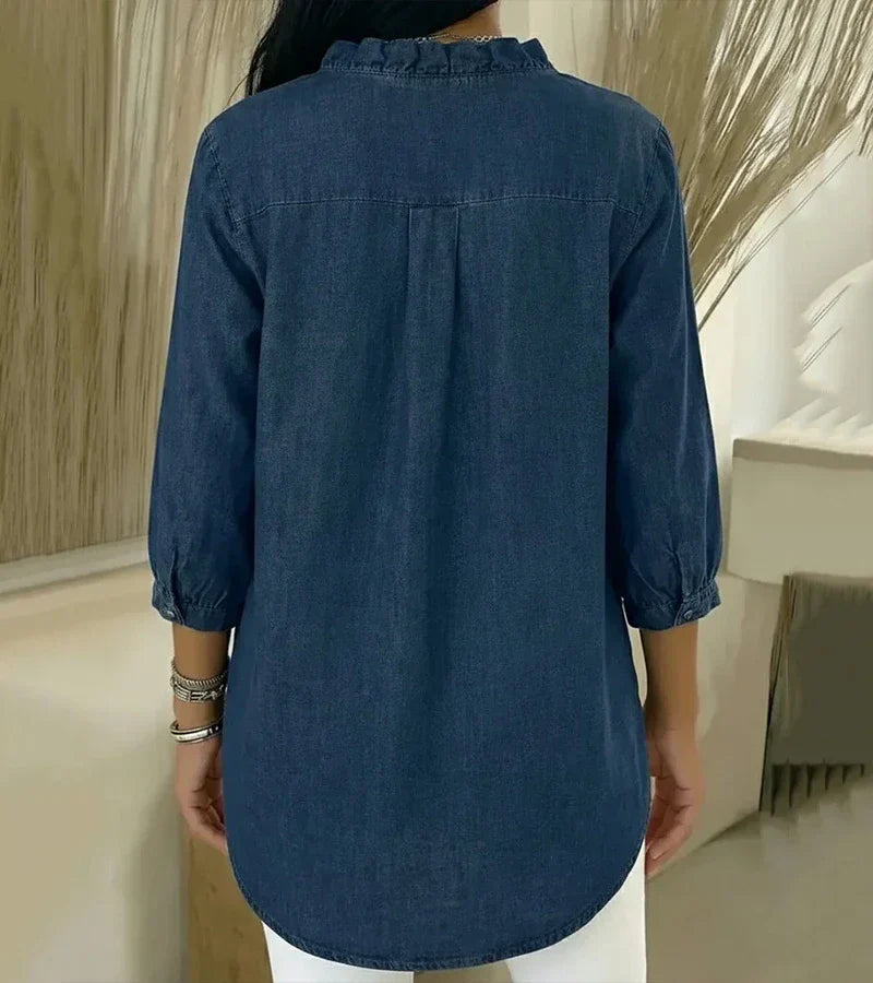 Lucía | Blusa de denim fluida con escote en V