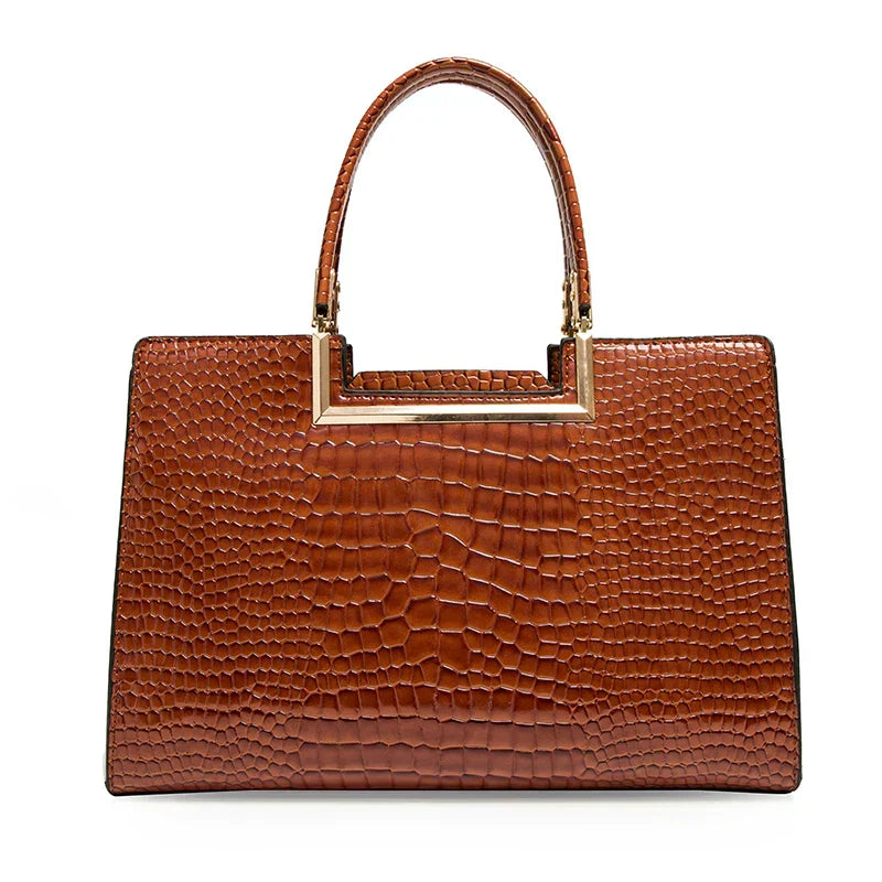 Conjunto de bolso y cartera de piel