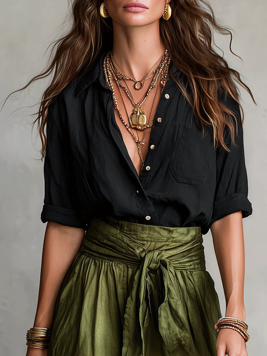 Aitana | Conjunto de dos piezas con camisa negra y falda midi verde oliva para mujer