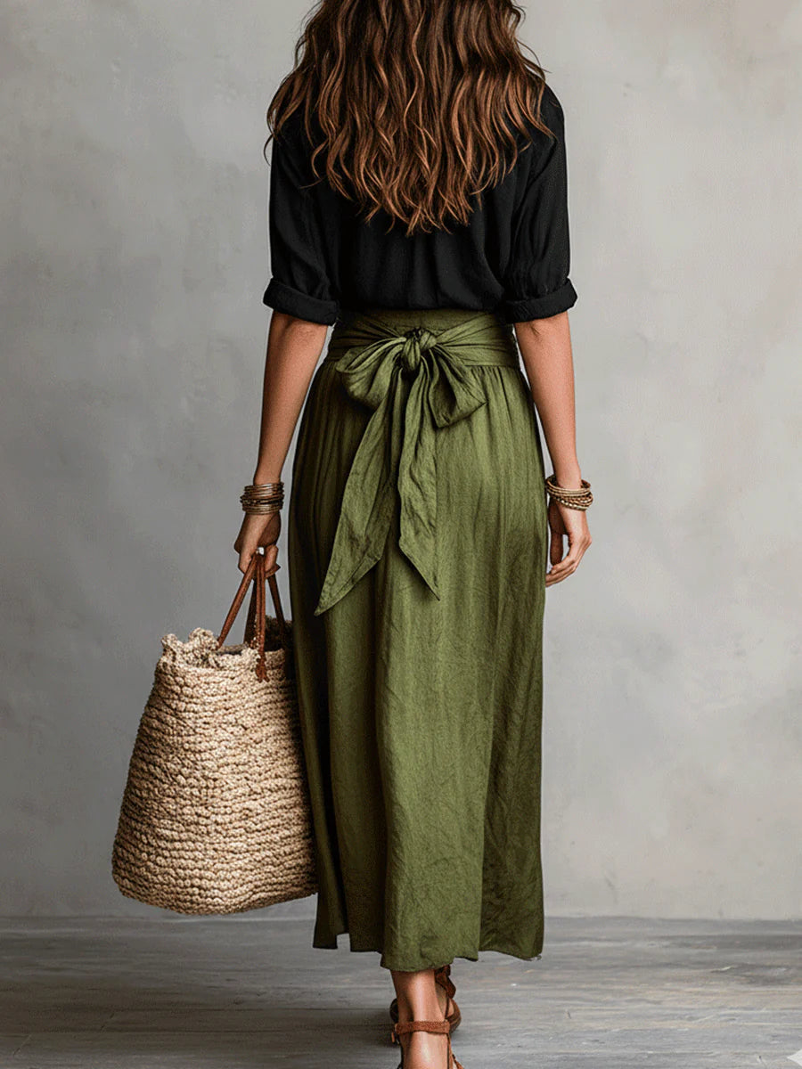 Aitana | Conjunto de dos piezas con camisa negra y falda midi verde oliva para mujer