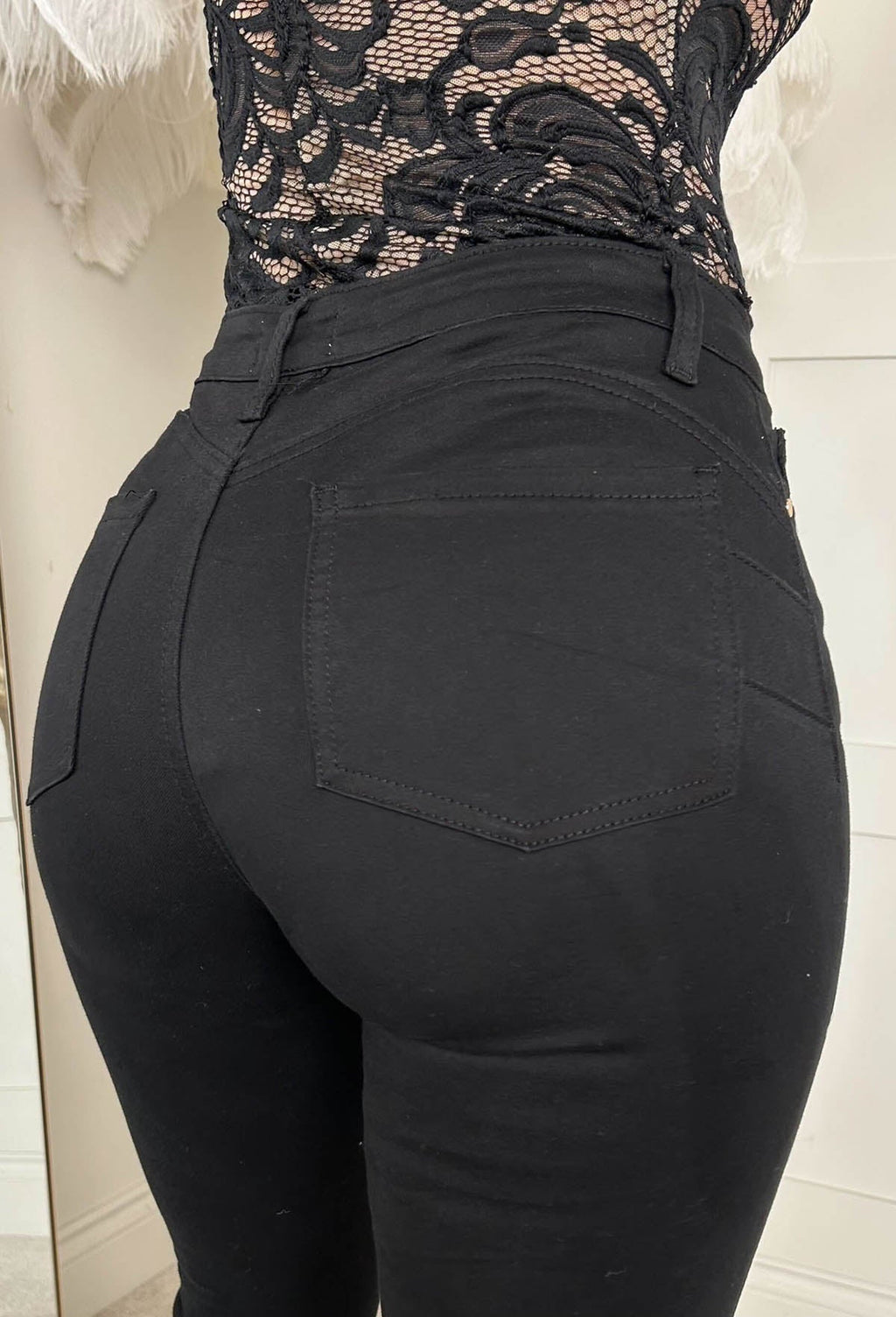 Vaqueros Pitillo Negros Elásticos con Efecto Push Up Amelie