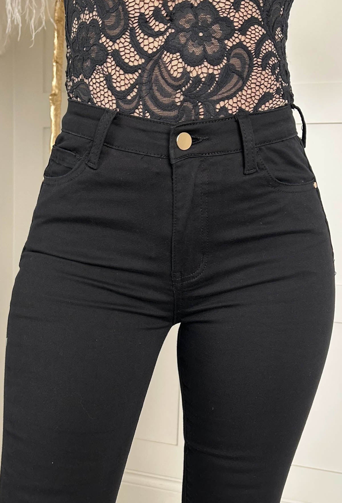 Vaqueros Pitillo Negros Elásticos con Efecto Push Up Amelie