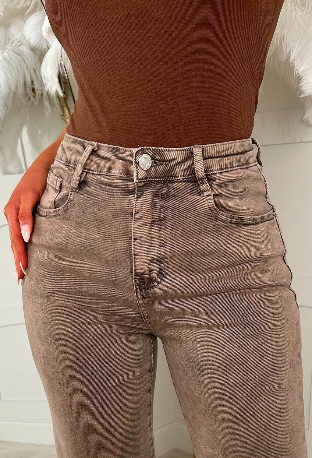 Vaqueros de denim marrón elásticos de pierna ancha lavados