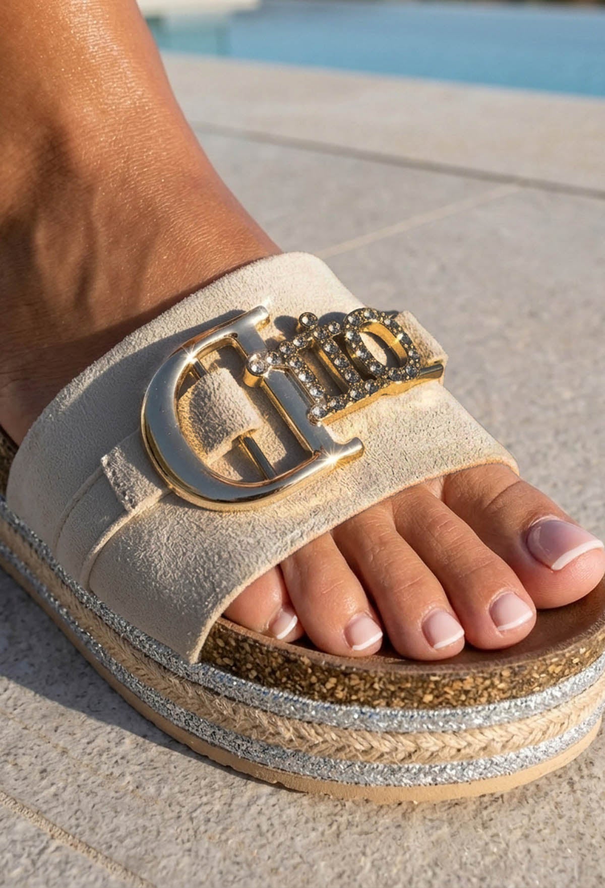 Sandalias Divine Daydream Beige con Pedrería