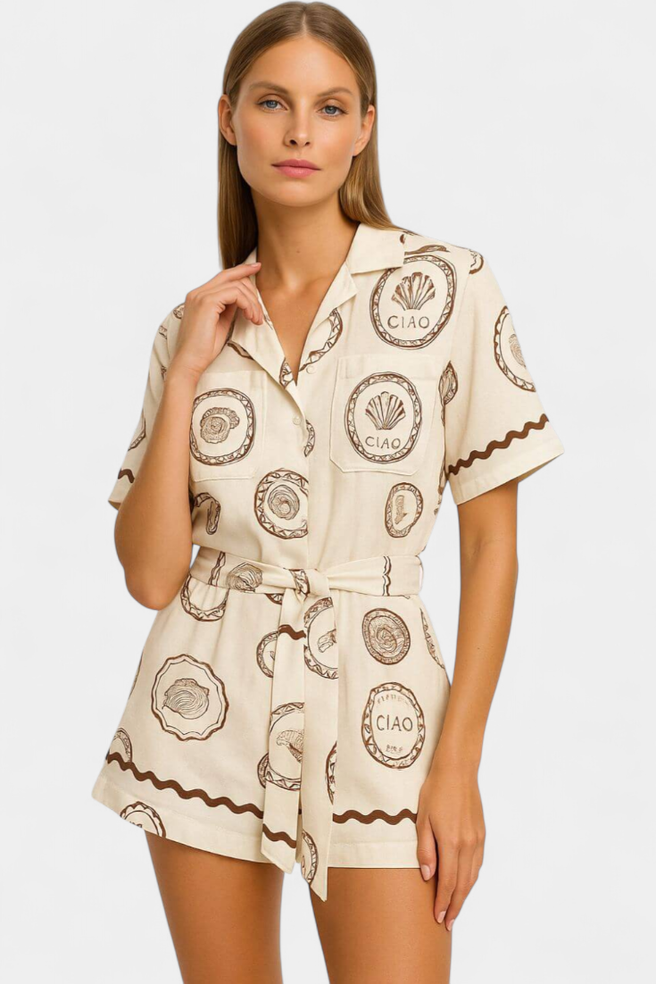 Camiseta Seashell Mono con Detalle de Concha y Botones