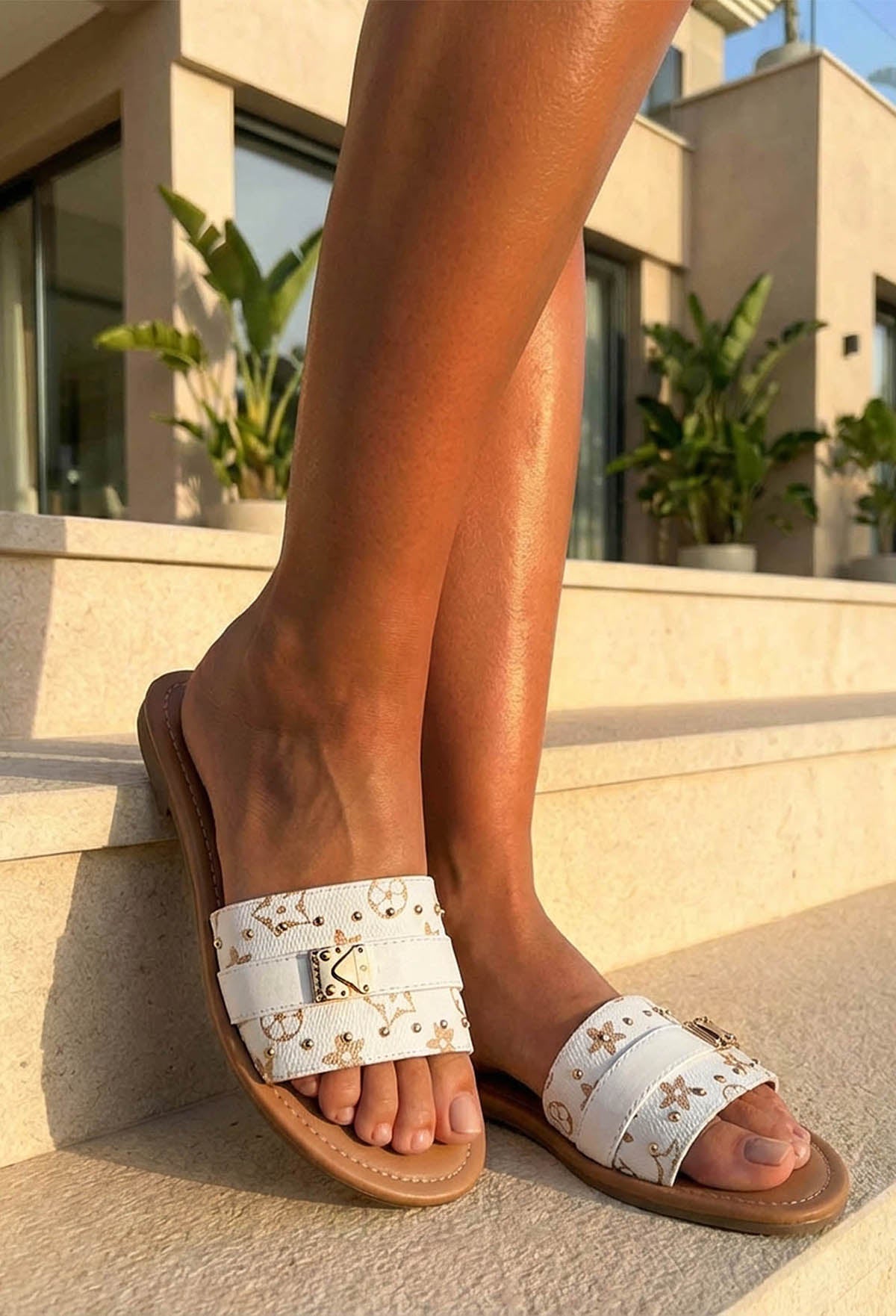 Sandalias Logo Baby Blancas con Estampado
