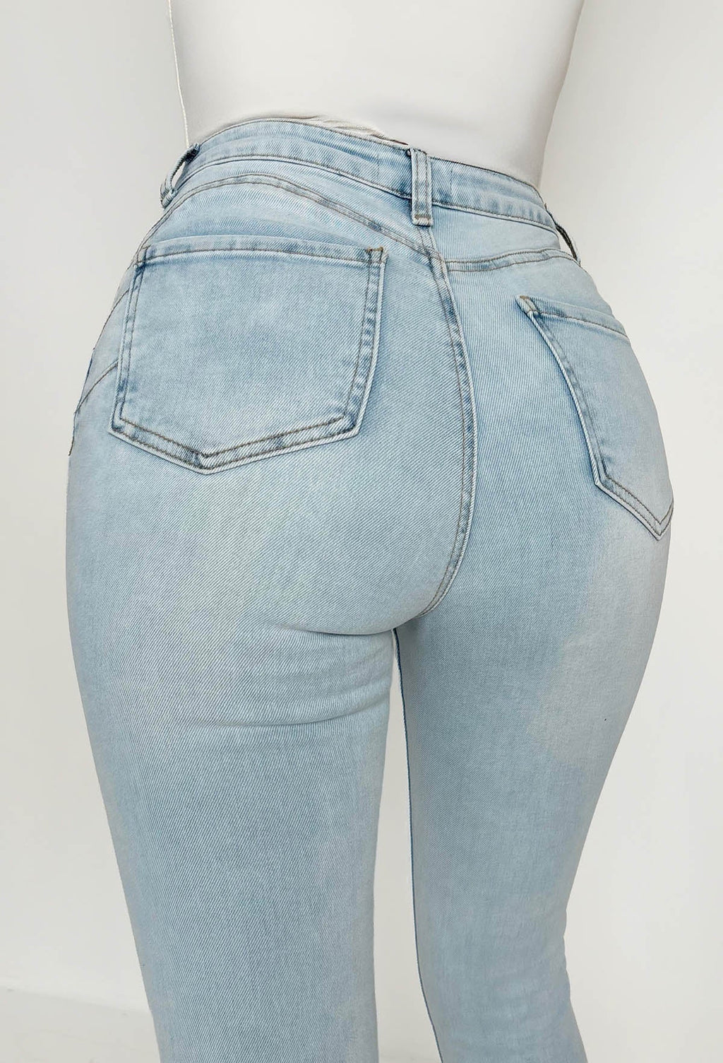 Push Me Baby Lavado Claro Desgastados Con Elastano Efecto Push-Up Vaqueros Pitillo