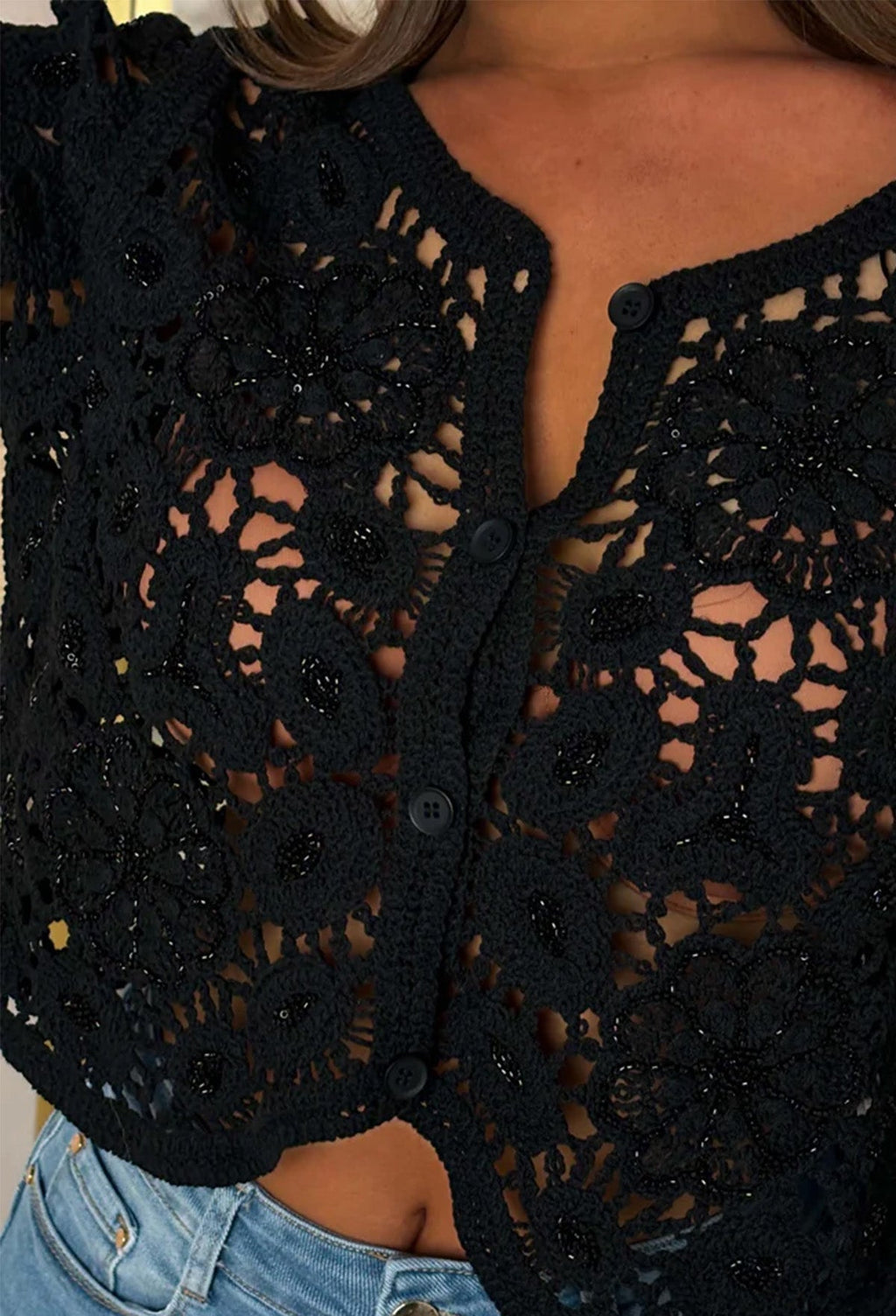 Cárdigan Negro de Crochet con Pedrería Saoirse